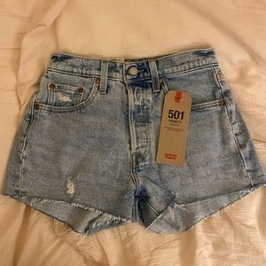 NWT Levi’s 501 High Rise Shorts